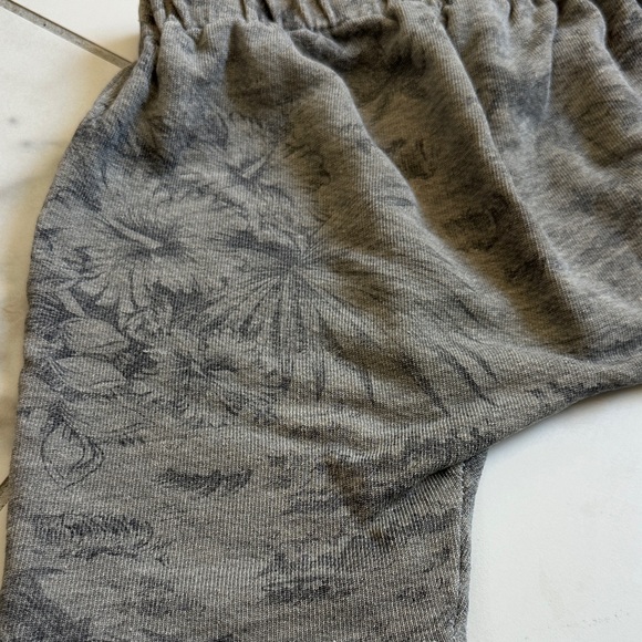 Hawaiian Beach Print Charcoal Kids Harem Shorts - Picture 6 of 9